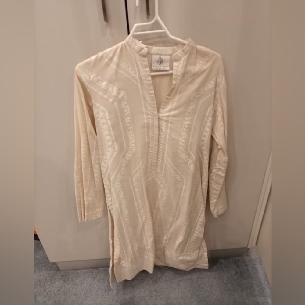 Nida Azwer Kurta